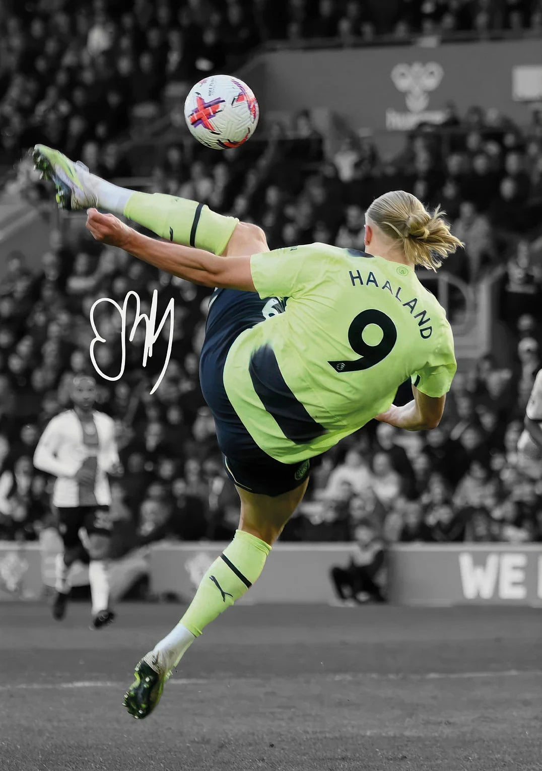 Iconic Football Player Poster - Room Decor Must-Have