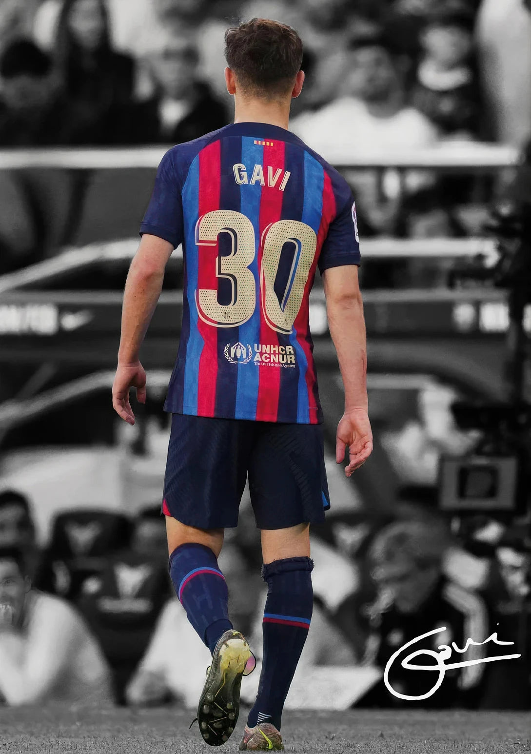 Iconic Football Player Poster - Room Decor Must-Have